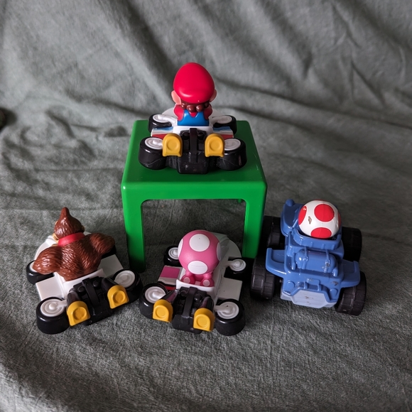 Nintendo Super Mario Bros Kart Kids Meal Toys Toad Toadette Dk Mario 2022 Pick - Picture 11 of 12